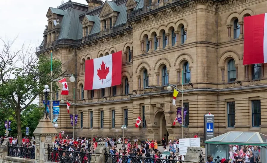 4,500 Candidates Invited in Canada’s Latest Express Entry Draw for PR
