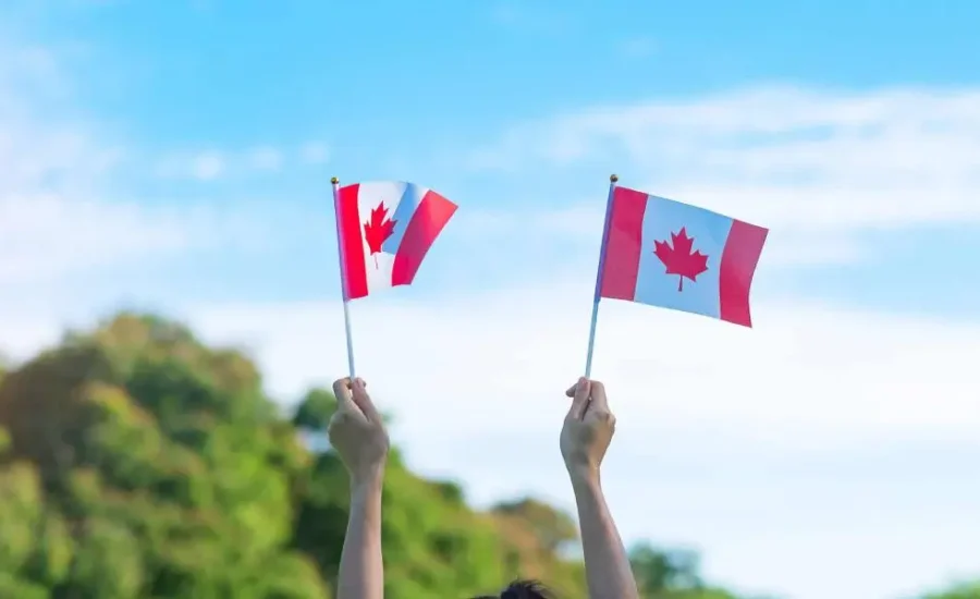 First Express Entry Draw of November 2025 Issued 714 Invitations for PR