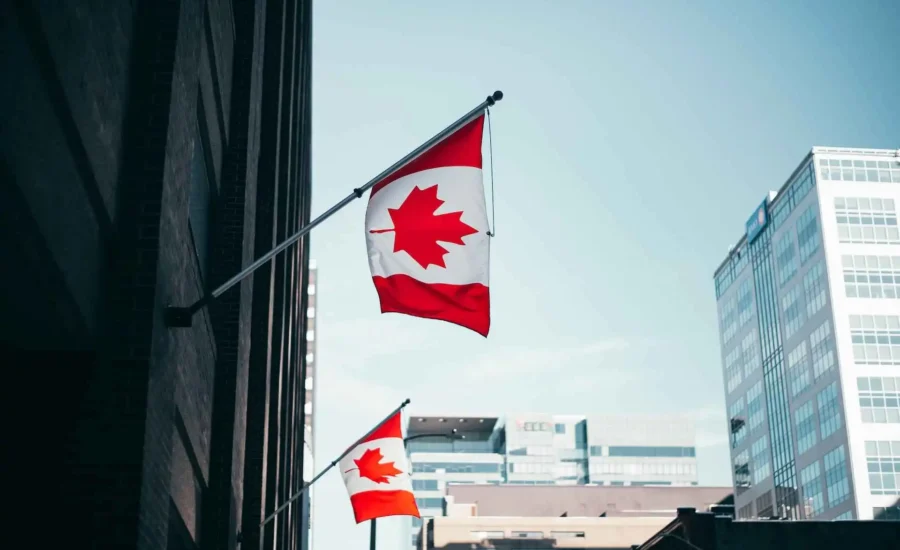 The latest CEC Express Entry draw on November 26 has issued 1,000 Invitations to Apply (ITAs)